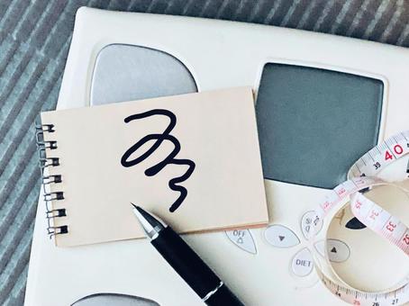 リバウンドしてモヤモヤ・ダイエット停滞期 リバウンドしてモヤモヤ・ダイエット停滞期 モヤモヤ,体重計,リバウンドの写真素材