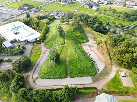 Aerial view of Himi Yanagida Nunoyama Tomb in summer, JPG