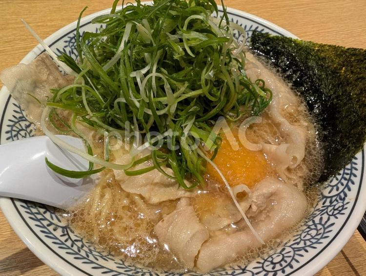 ねぎたっぷりもみじおろしラーメン ラーメン,中華そば,中華料理の写真素材
