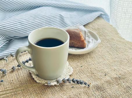 コーヒーとチョコパン コーヒーとチョコパン コーヒー,コーヒータイム,日ざしの写真素材