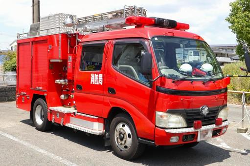 消防車 はしご車 全体 消防車 はしご車 全体 消防車,はしご車,消防章の写真素材