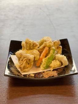 健康センターの季節の野菜の天ぷら 健康センターの季節の野菜の天ぷらの写真