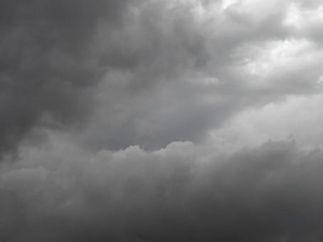 曇空のイメージ_54(不安定な空模様) 曇空のイメージ_54(不安定な空模様) 雲,空,曇りの写真素材