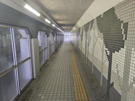 地下通路 地下通路の写真