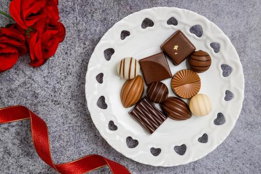 薔薇とチョコレート 薔薇とチョコレート バレンタインデー,チョコレート,バレンタインの写真素材