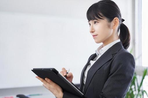 日本女商人聽力, JPG 日本女商人聽力, श्रवण, महिला, एक बिज़नेसवुममन, JPG