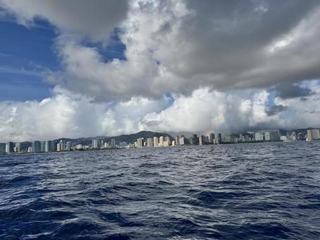 海上から見たハワイ 海上から見たハワイ 波,水,晴れの写真素材