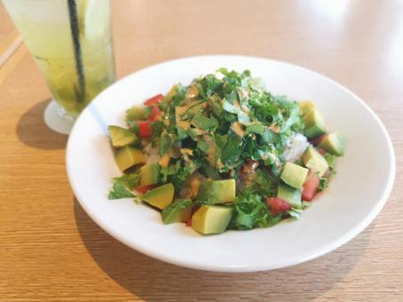 Photo, taco rice, rice, plenty of vegetables, 