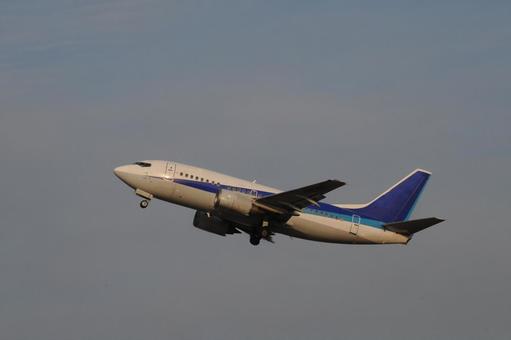 飛行機 飛行機 旅客機,航空機,フライトの写真素材