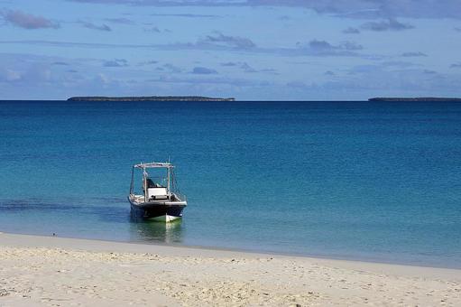 ニューカレドニア382　ウヴェア島ビーチの写真