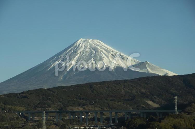新幹線の車窓から見る富士山 富士山,新幹線,車窓の写真素材