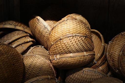 籠 籠 籠,網籠,入れ物の写真素材