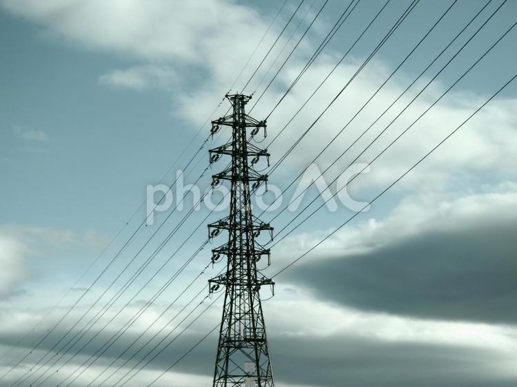 鉄塔がある風景 鉄塔,送電線,電線の写真素材