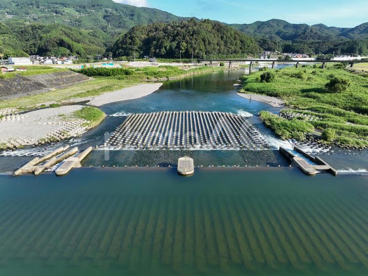 愛媛県大洲市　肱川の風景 肱川,川,水の写真素材