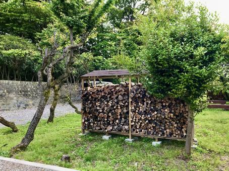 暖炉の薪置き場 暖炉の薪置き場 薪,木,薪割りの写真素材