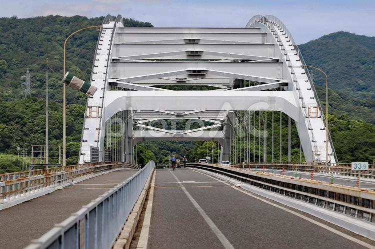 大三島橋サイクリングロード 大三島橋,サイクリングロード,しまなみ海道の写真素材