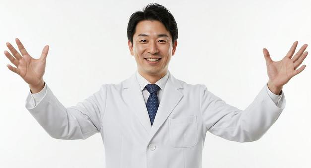 手を広げている笑顔の医者 手を広げている笑顔の医者の写真
