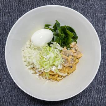 貝出汁まぜそば 貝出汁まぜそば まぜそば,油そば,汁なしそばの写真素材