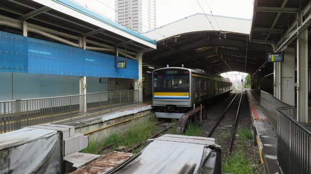 鶴見線 鶴見駅 205系とホーム 鶴見線 鶴見駅 205系とホーム 鶴見線,鶴見駅,205系の写真素材