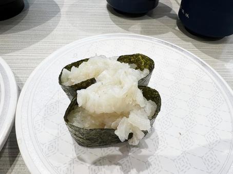 美味しそうなわさびえんがわの軍艦巻き寿司 えんがわ,軍艦巻き,回転寿司の写真素材