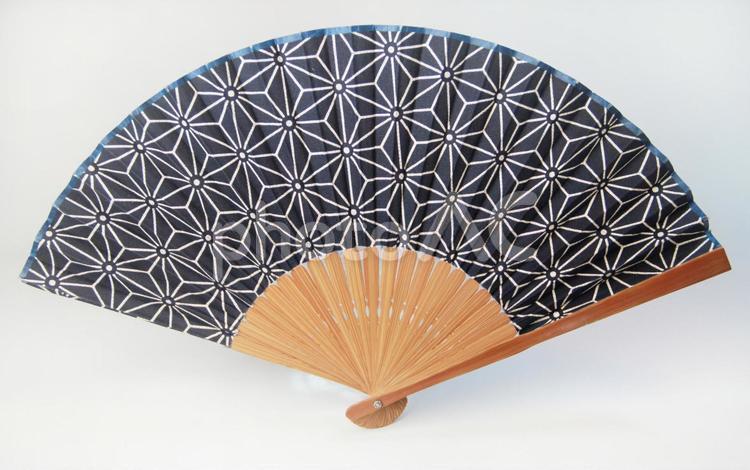 扇子 扇ぐ,藍色,工芸品の写真素材