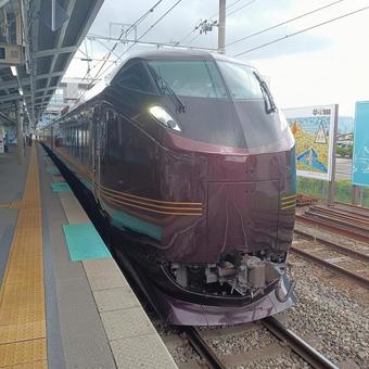 JR East E655 series, JPG