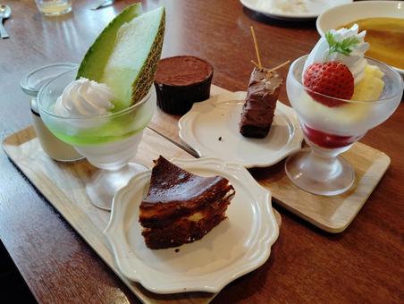 デザート ケーキ,スイーツ,デザートの写真素材