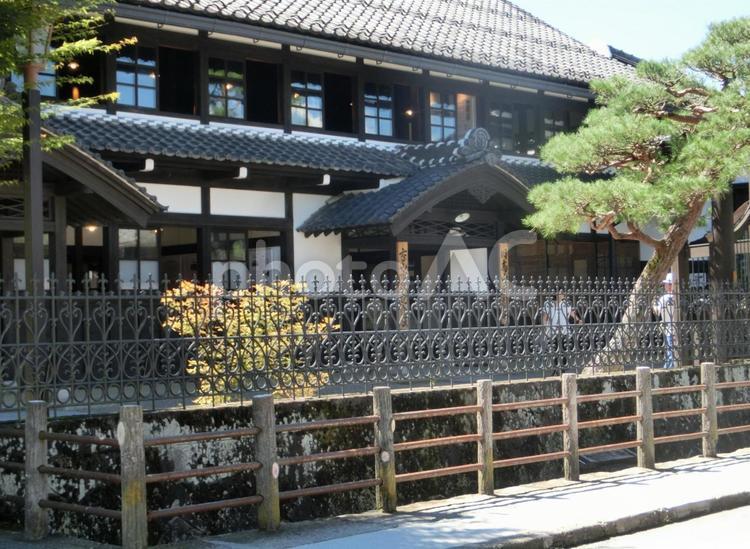 飛騨高山市内の風景-26 飛騨高山,岐阜県高山市,古い町並の写真素材