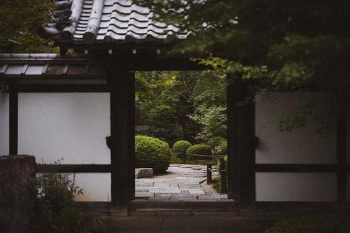 フィルムカメラ風、圓光寺の門 フィルムカメラ風、圓光寺の門の写真