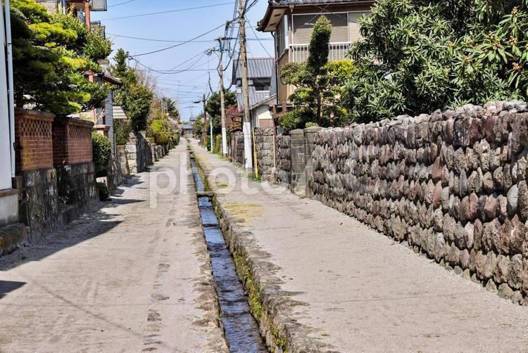 島原武家屋敷通りの水路 武家屋敷,武家屋敷通り,流れの写真素材