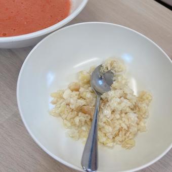 スパイス作り スパイス作り 生姜,ニンニク,みじん切りの写真素材