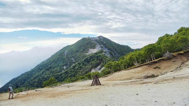 地蔵ヶ岳から見る観音岳 地蔵ヶ岳から見る観音岳 登山,鳳凰三山,鳳凰山の写真素材