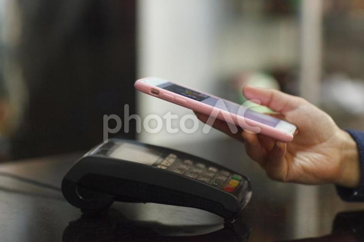 お会計1 スマホ決済,電子決済,会計の写真素材