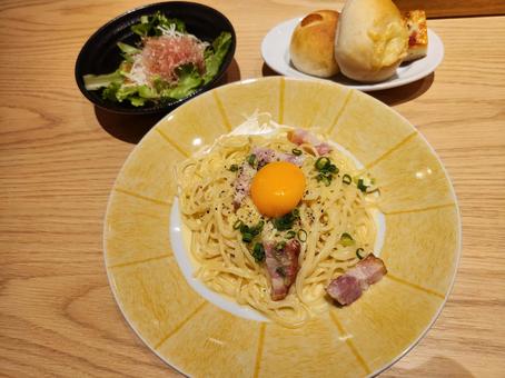 カルボナーラ ランチ カルボナーラ ランチの写真