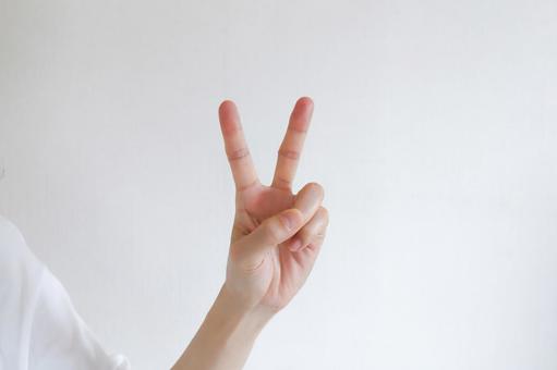 ピースサイン ピースサインの写真