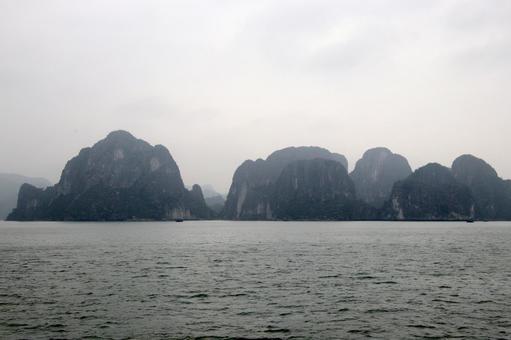 ベトナムの世界遺産ハロン湾風景 ベトナムの世界遺産ハロン湾風景 観光,観光名所,観光スポットの写真素材