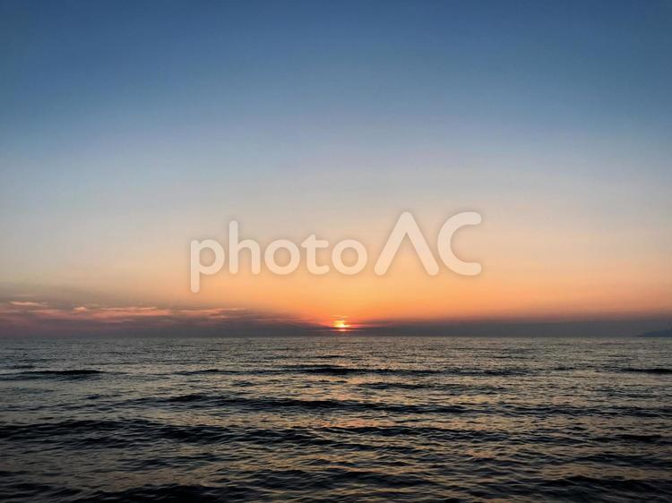夕日 日暮れ,暁,太陽の写真素材