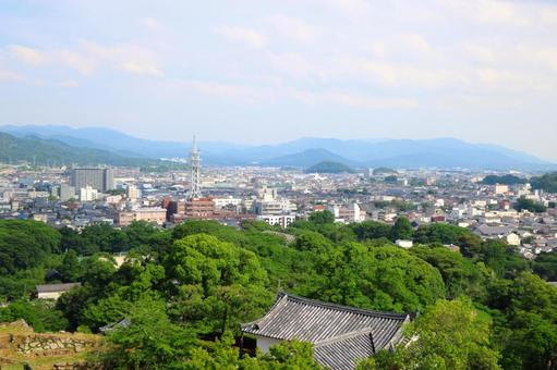 国宝 彦根城から望む町並み1 国宝 彦根城から望む町並み1の写真