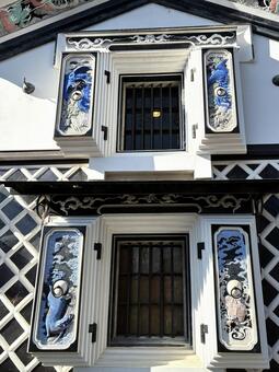 摂田屋　旧機那サフラン酒製造本店 鏝絵,こて絵,漆喰の写真素材