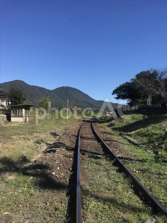 線路は続くよどこまでも 線路,田舎,青空の写真素材