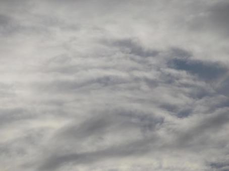 波のように広がる曇り空 波のように広がる曇り空 雲,霧,天の写真素材