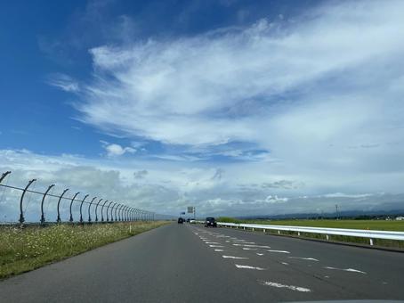 津軽平野8月:晴れた空と雲 2025 津軽平野8月:晴れた空と雲 2025 津軽平野,雲,晴れの写真素材