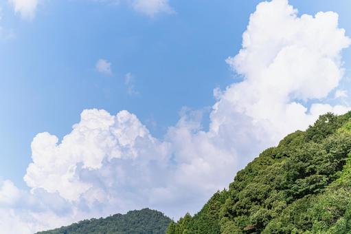 入道雲が広がる夏空 入道雲が広がる夏空 入道雲,夏空,青空の写真素材