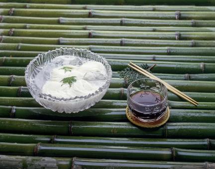 そうめん そうめん そうめん,箸,青竹の写真素材