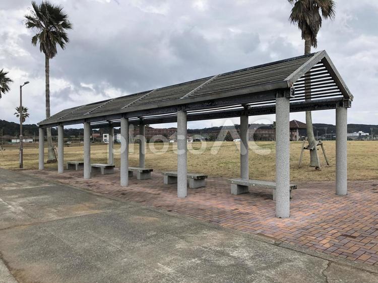 公園　ベンチ　休憩所 公園,ベンチ,休憩所の写真素材