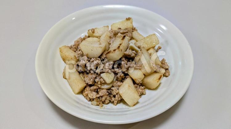 長芋と挽肉のマヨオイスター炒め マヨネーズ,オイスターソース,長芋の写真素材