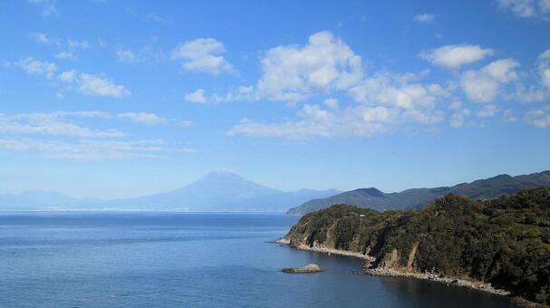 恋人岬展望デッキから眺める富士山と駿河湾 恋人岬,展望デッキ,富士山の写真素材