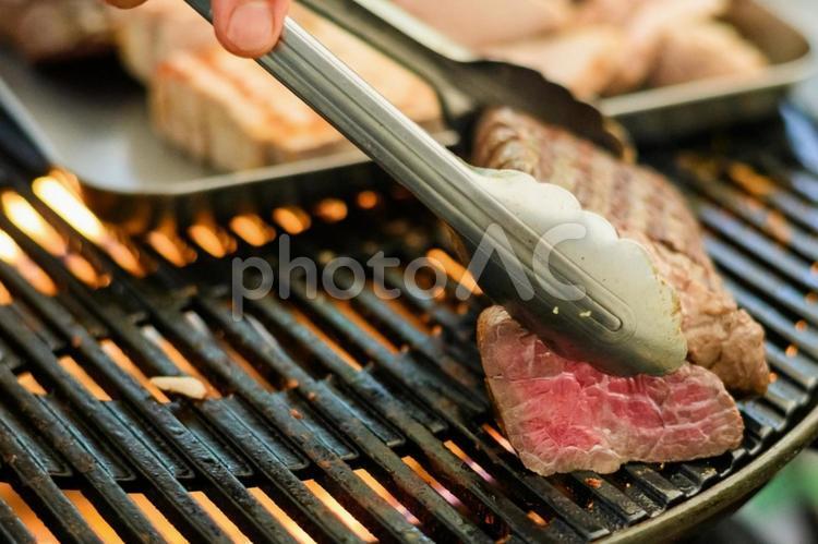 旅行やキャンプのイメージ キャンプ,バーベキュー,bbqの写真素材