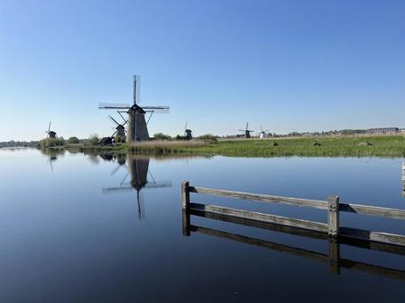 キンデルダイク＝エルスハウトの風車網 キンデルダイク,風車,オランダの写真素材