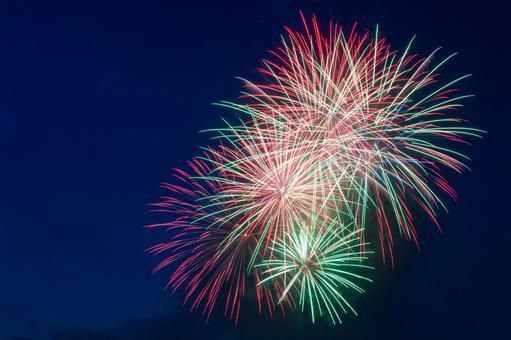 打上げ花火 打上げ花火 打上げ花火,花火,葛飾納涼花火大会の写真素材
